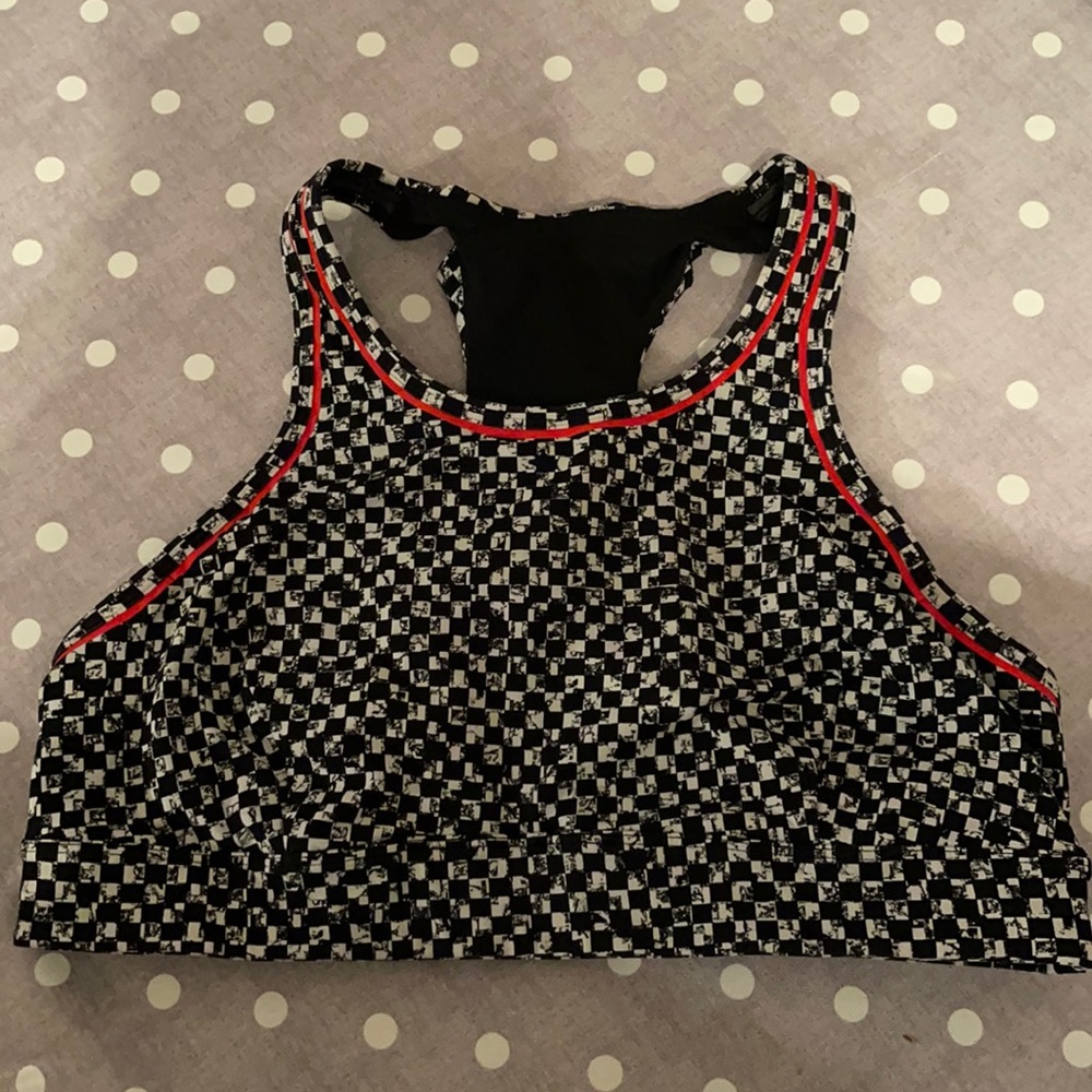 Black/white Lululemon sports bra with phone holder